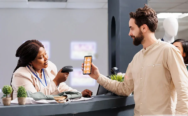 Digital Shopping Experiences and Smart Technology